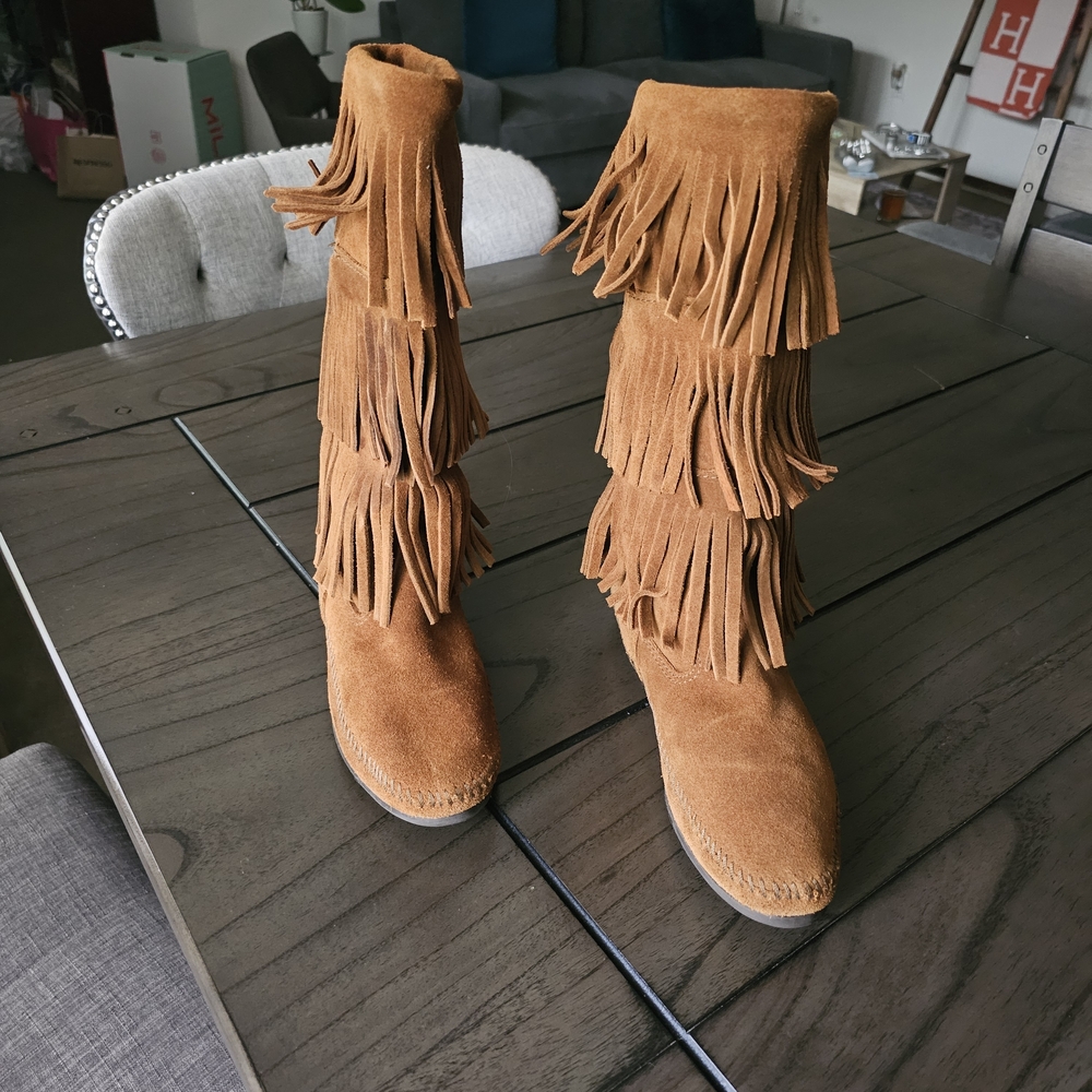 Minnetonka Brown 3 Layer Fringe  Boots